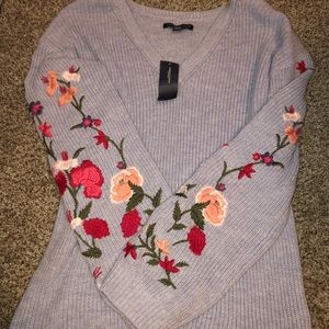 American Eagle sweater